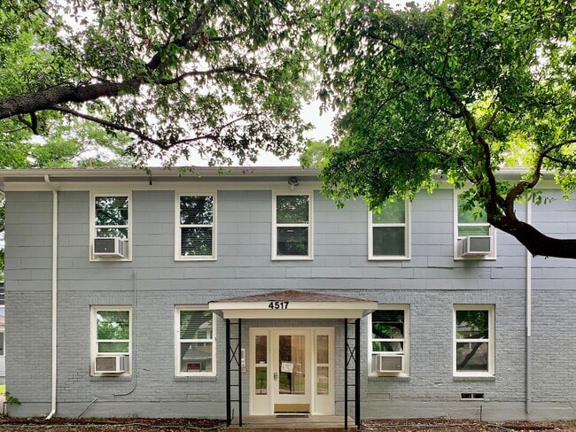 Building Photo - Junius Court