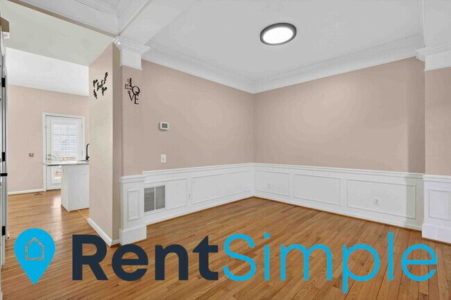 Building Photo - 7506 Lamoyne Ct