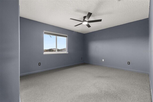 Building Photo - 9484 Walnut Crest Dr