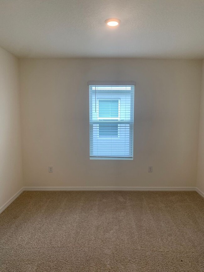 Building Photo - Beautiful DH Horton Home For Rent In Coast Woods