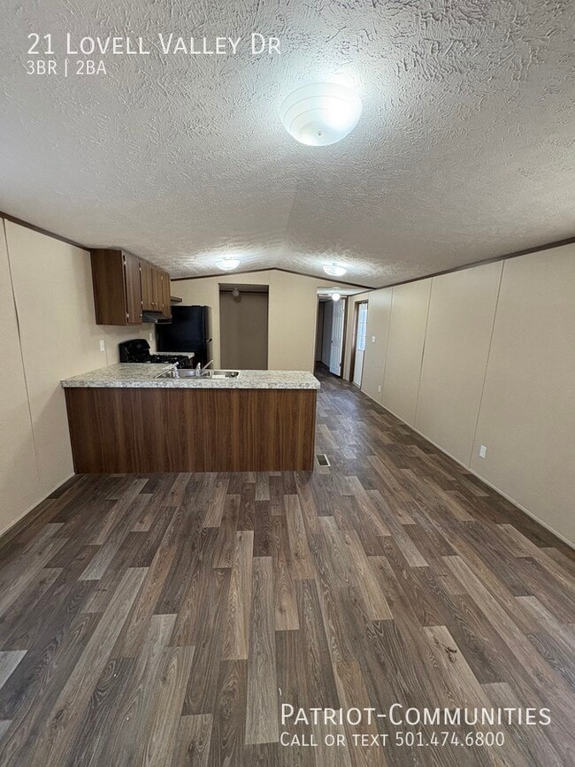 Building Photo - 21 Lovell Valley Dr