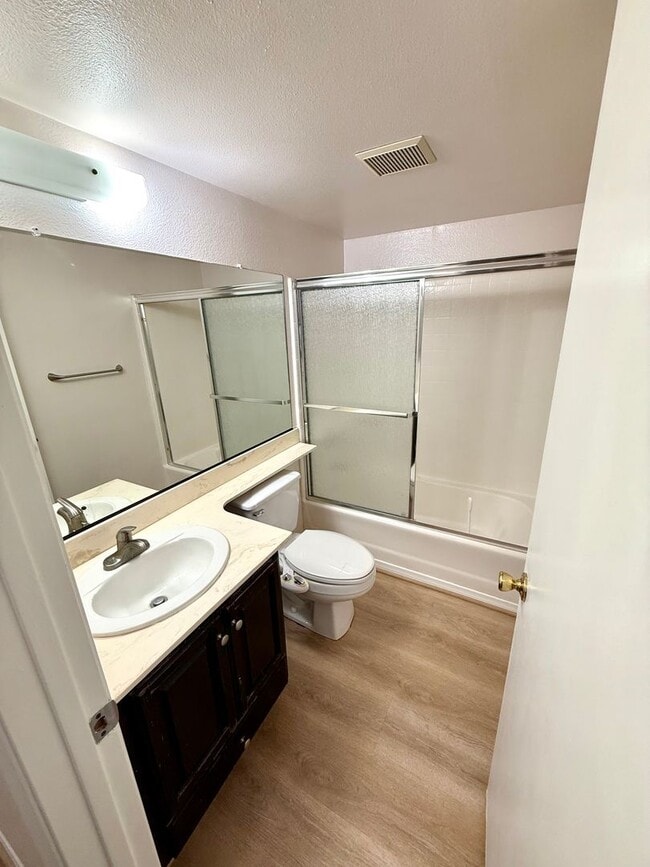 Building Photo - Wonderful 4 Bedroom 2-story Townhome in "F...