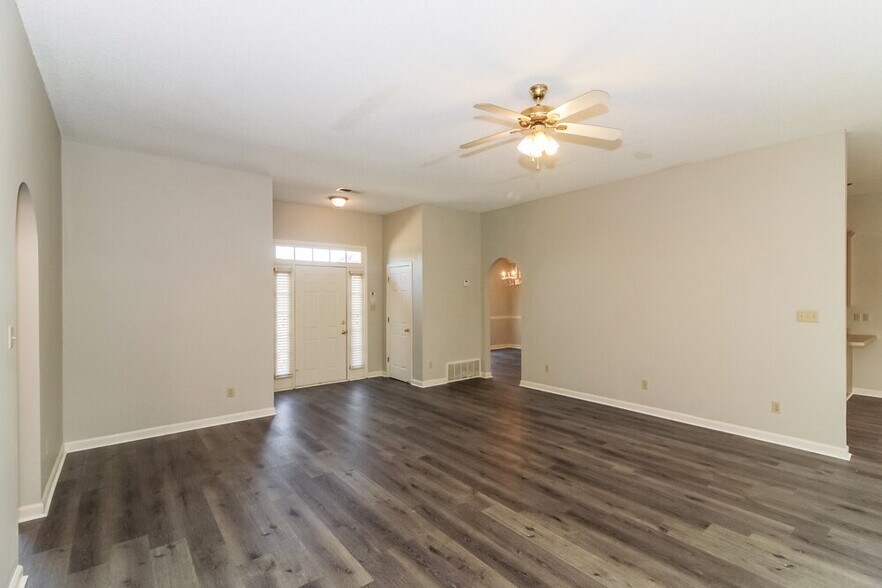 Building Photo - 4971 Rabbit Chase Ln