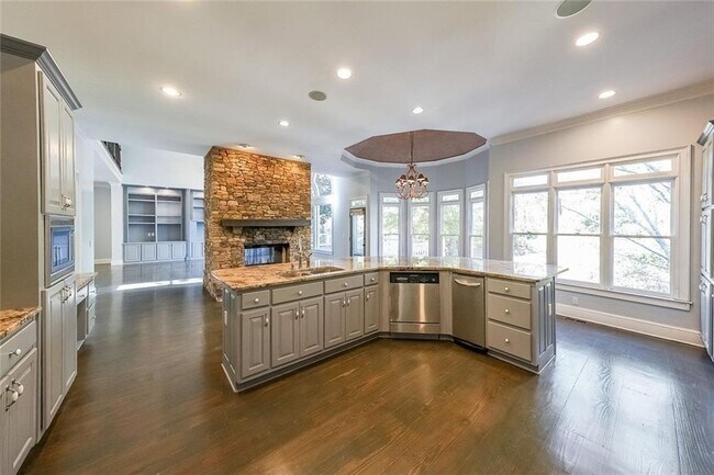 Building Photo - 2747 Lockerly Ln