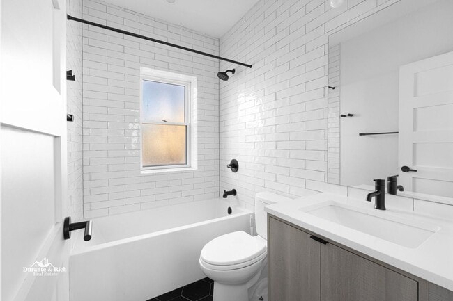 Building Photo - Recently Renovated Gorgeous Avondale Gem