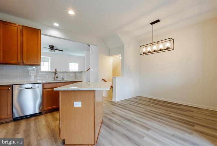 Building Photo - 520 Boxwood Ln