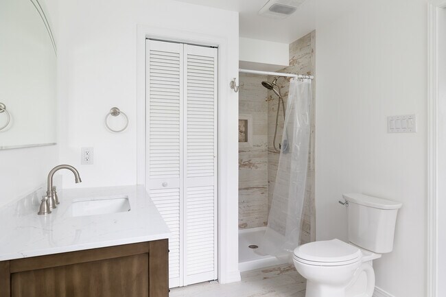 Building Photo - 207 Ridge Springs Ln