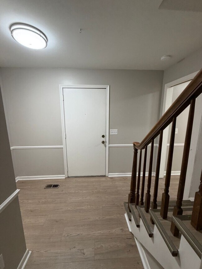 Building Photo - 601 Woodingham Dr