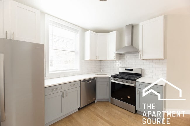 Primary Photo - 4839 N Wolcott Ave