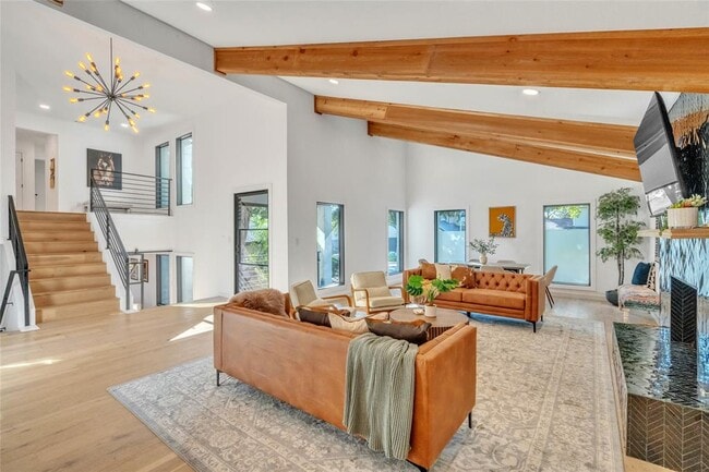 Building Photo - 2100 Apricot Glen Dr