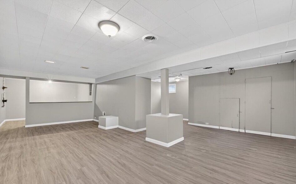 Building Photo - 8576 Kathlyn Dr