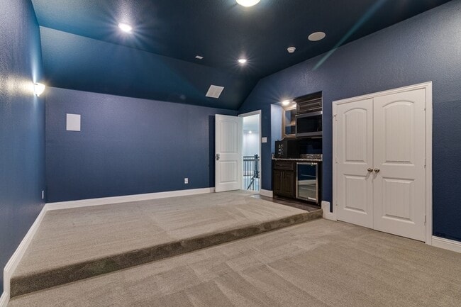 Building Photo - 4152 Las Colina Dr
