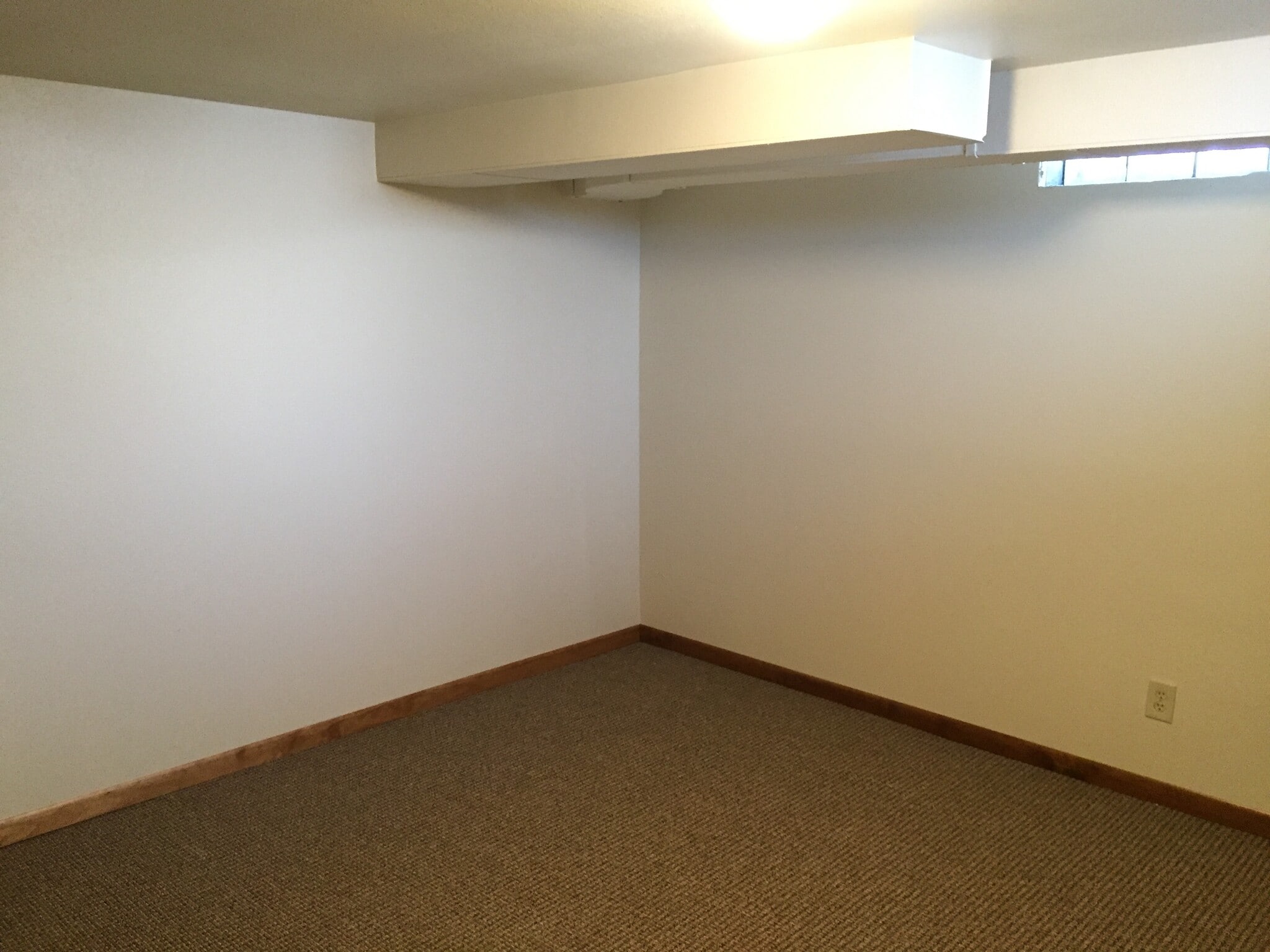 Building Photo - 521 6th Avenue Northeast