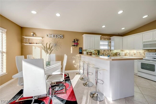 Building Photo - 9036 Henry Rd