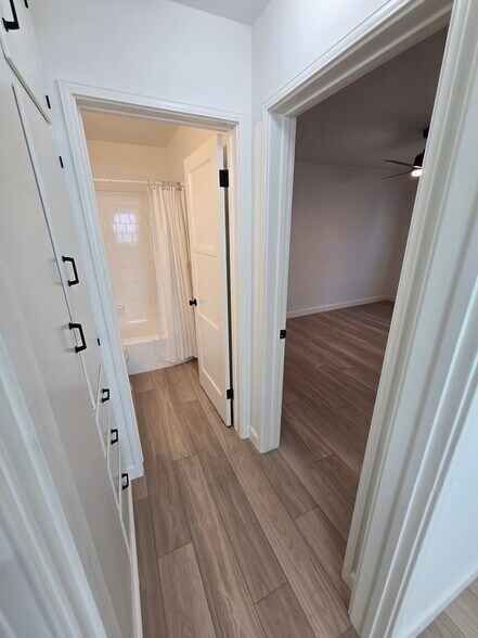 Building Photo - 7835 1/4 Flight Ave