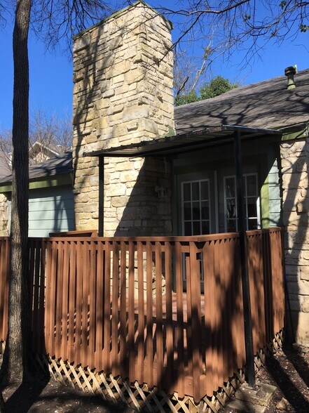 Building Photo - 1714 CINNAMON PATH