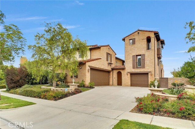 Building Photo - 31 Cezanne