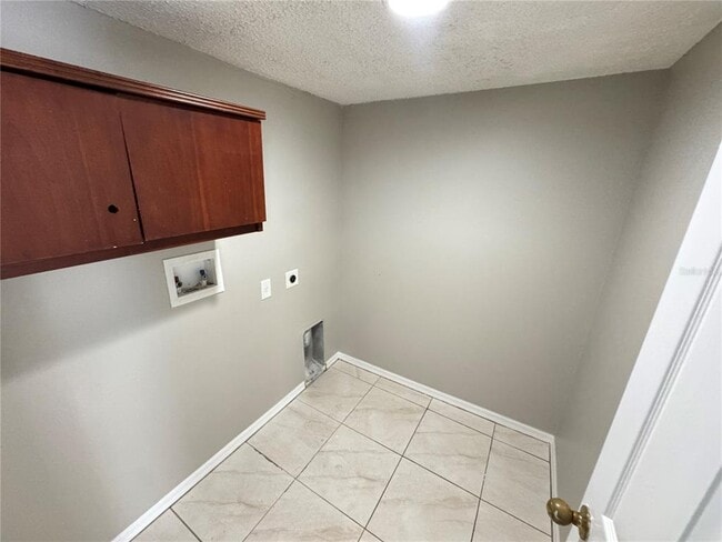 Building Photo - 10 Sawfish Ln