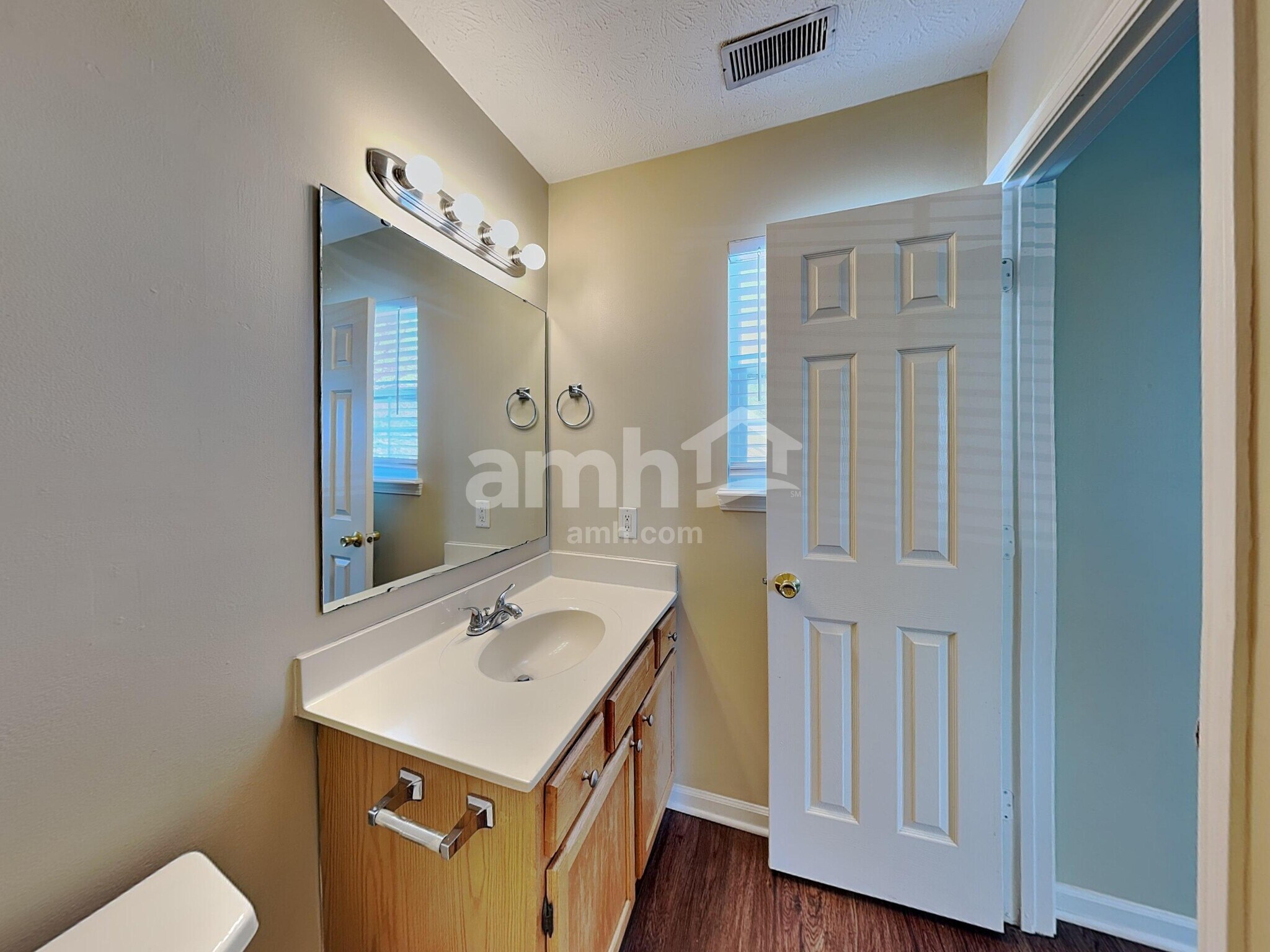 Building Photo - 10619 Northern Dancer Dr