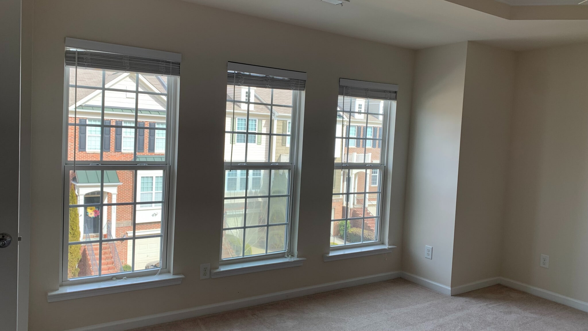 Building Photo - Room in Townhome on Macedonia Lake Dr