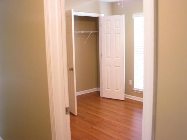 Building Photo - 2765 Rutherford Dr