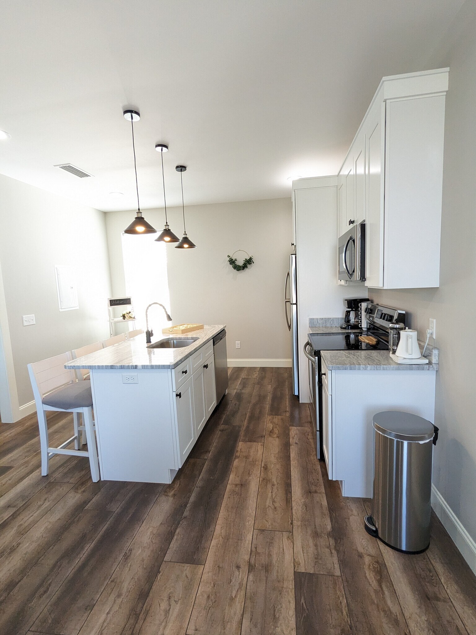 Building Photo - 301 Coral Gables St