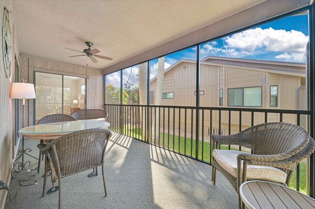Building Photo - NOW AVAILABLE - 2/2 + Den Villa - 2 Car Ga...