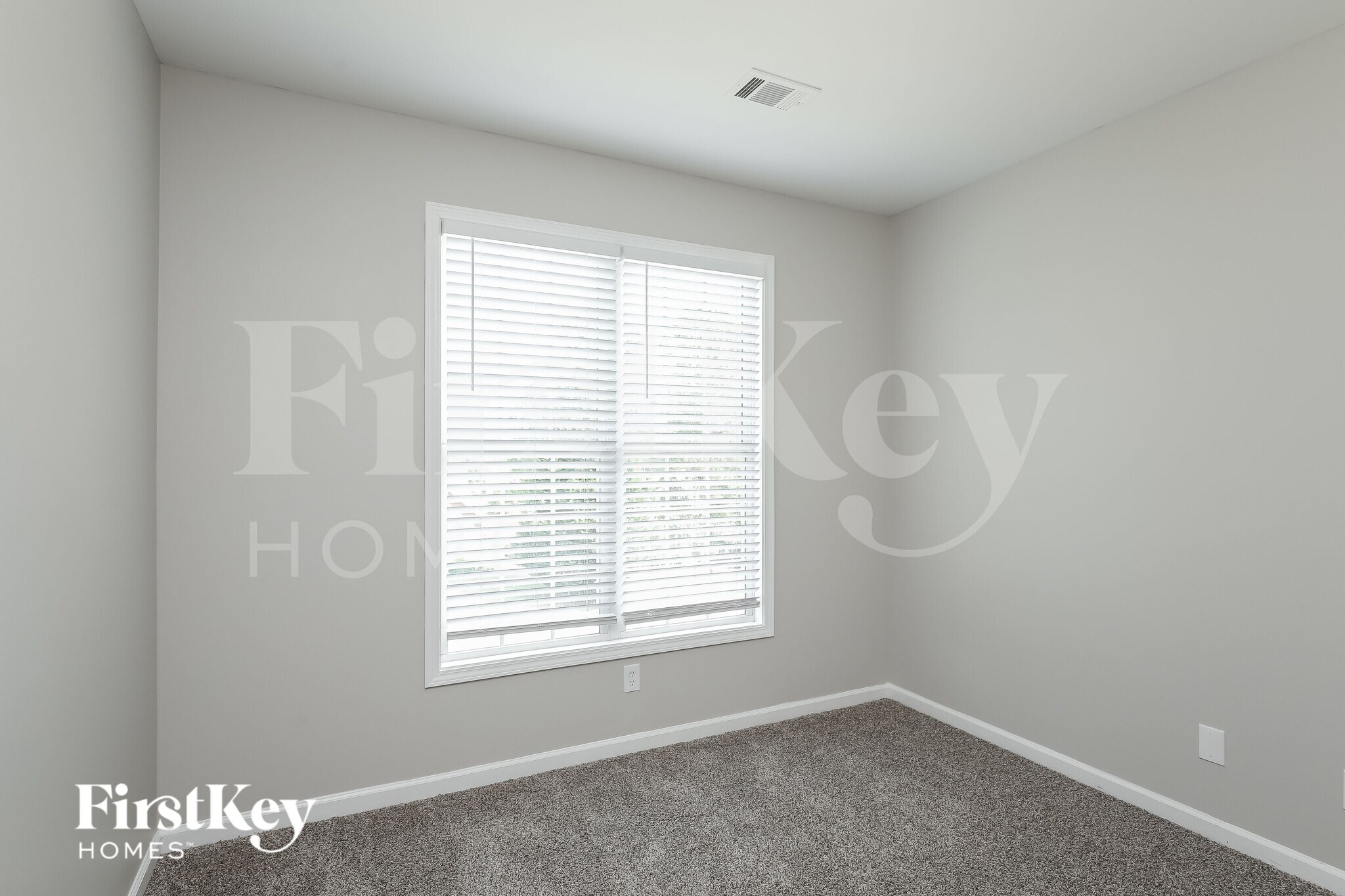 Building Photo - 731 Mallard Dr