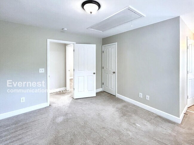 Building Photo - 9109 Otter Ln