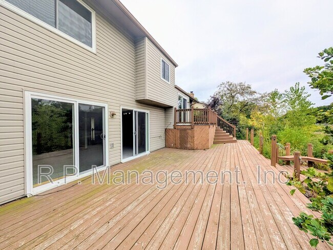 Building Photo - 7216 79th Ave N