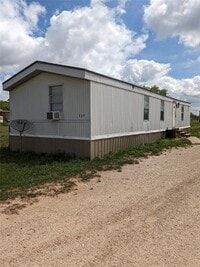 Building Photo - 727 Gibson St