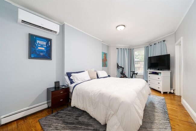 Building Photo - 27 Reservoir Ave