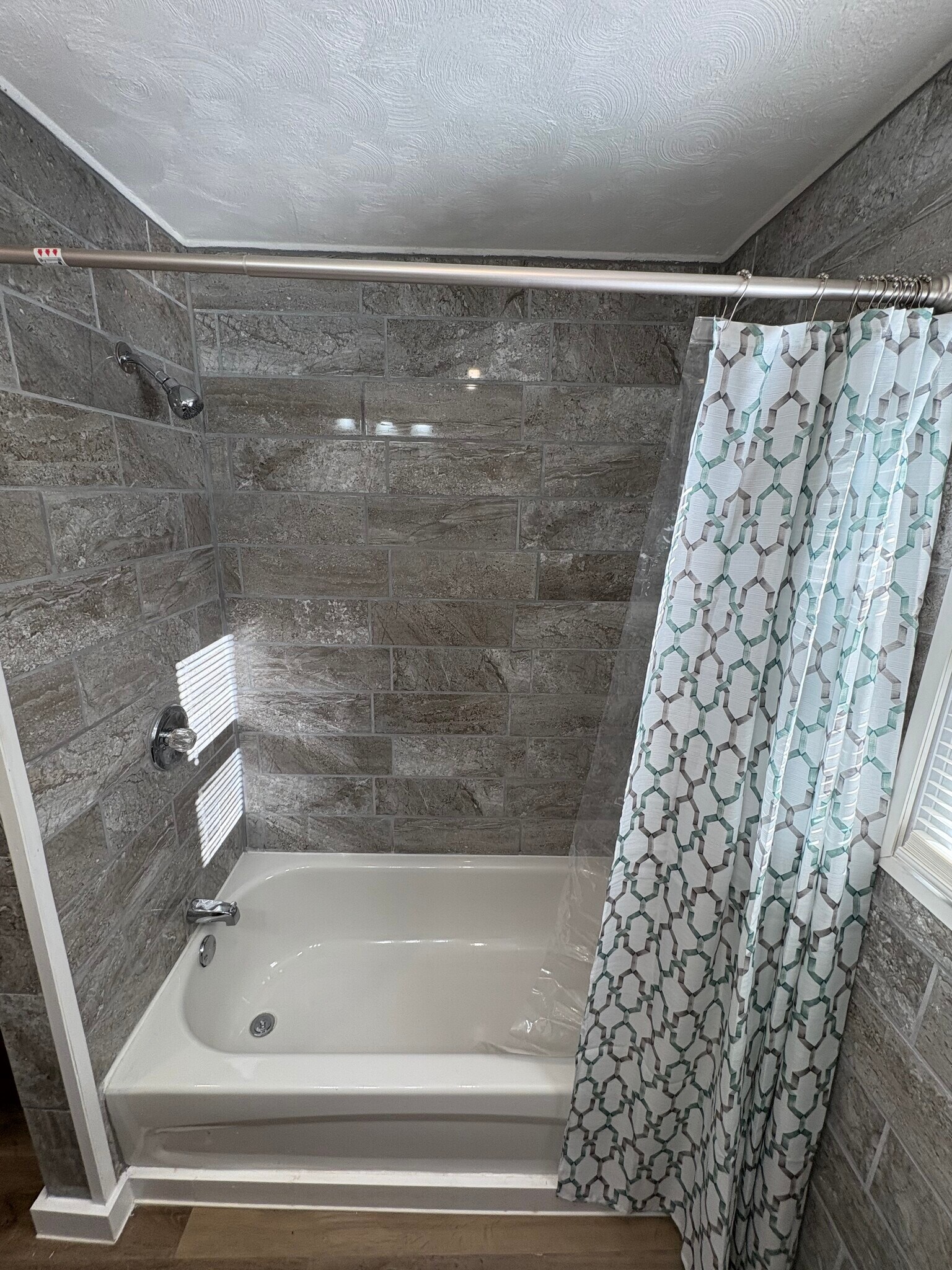 Building Photo - 601 Echo Rd