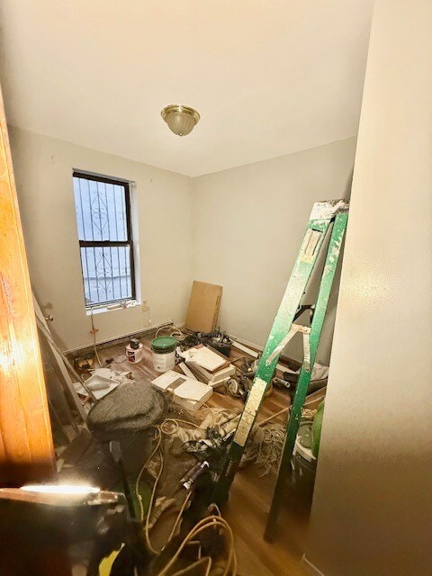 Building Photo - 499 Bristol St