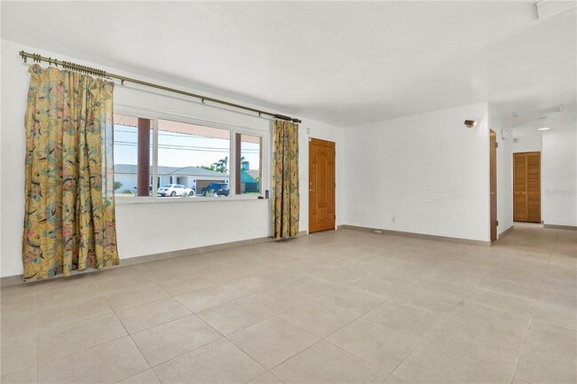 Building Photo - 2675 East Bay Isle Dr SE