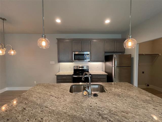 Building Photo - 8037 Arbor Ave