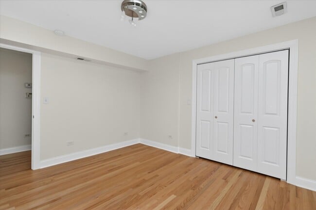 Building Photo - 7036 Cermak Rd