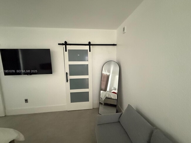 Building Photo - 2829 Indian Creek Dr