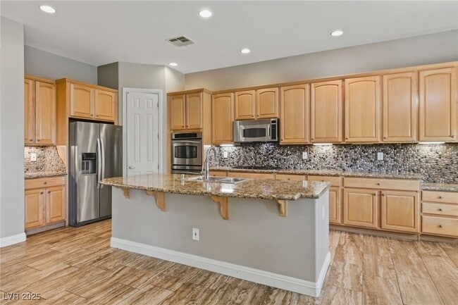 Building Photo - 916 Viscanio Pl