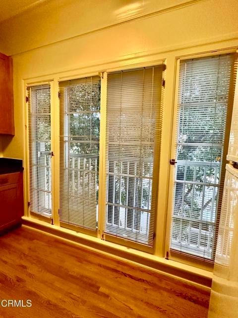 Building Photo - 588 S Mentor Ave