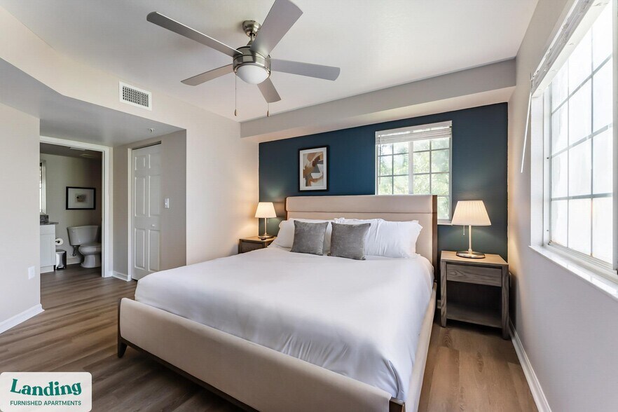 Building Photo - 10200 Falcon Pine Blvd