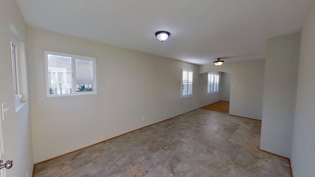 Building Photo - Seaside Living: 2 Bedroom 1 Bathroom Home ...