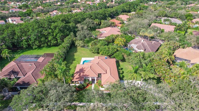 Building Photo - 1256 Manor Dr S