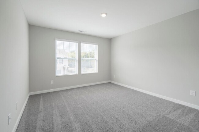 Building Photo - Brand New Construction Luxury Townhome in Pineville