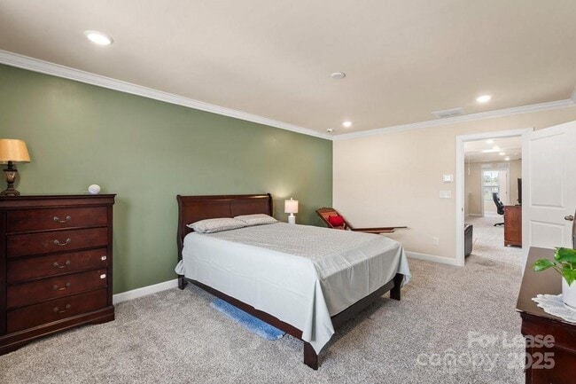 Building Photo - 613 Cedar Knoll Cir