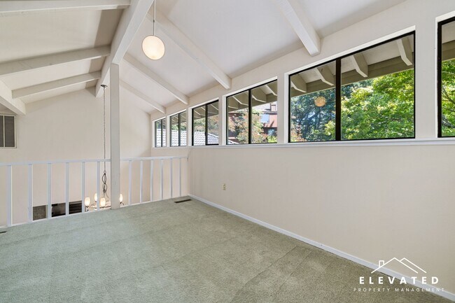 Building Photo - 2609 Fir Park Way