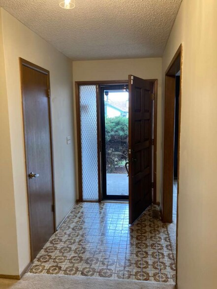 Building Photo - 2342 N Winstead Cir