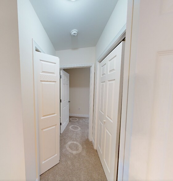 Building Photo - 125 Edgemere Rd