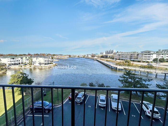 Building Photo - 500 Pacific Ave