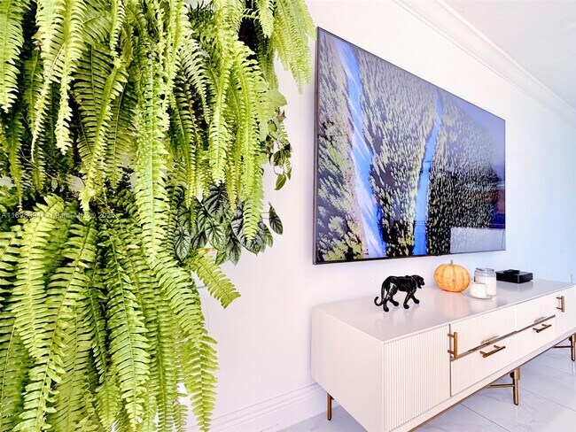 Building Photo - 2101 S Ocean Dr